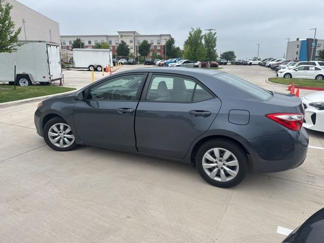 Used 2015 Toyota Corolla LE FWD image 5