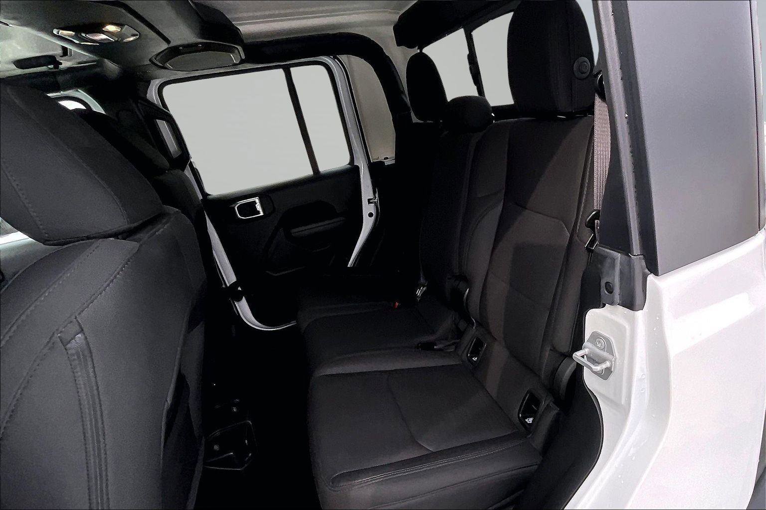 Used 2020 Jeep Gladiator Sport w/ Quick Order Package 24S image 27