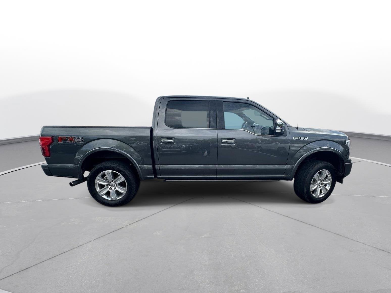 Used 2019 Ford F150 Platinum w/ Equipment Group 701A Luxury AWD/4WD image 5