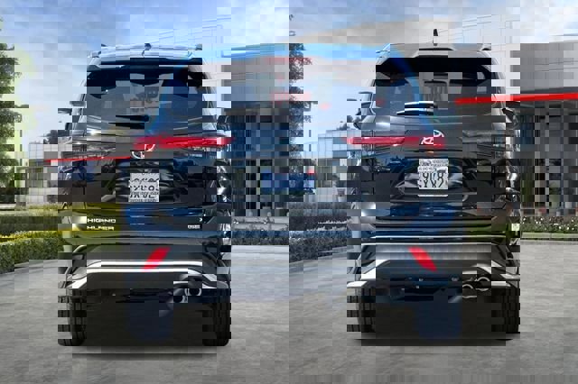 Used 2023 Toyota Highlander XSE image 5