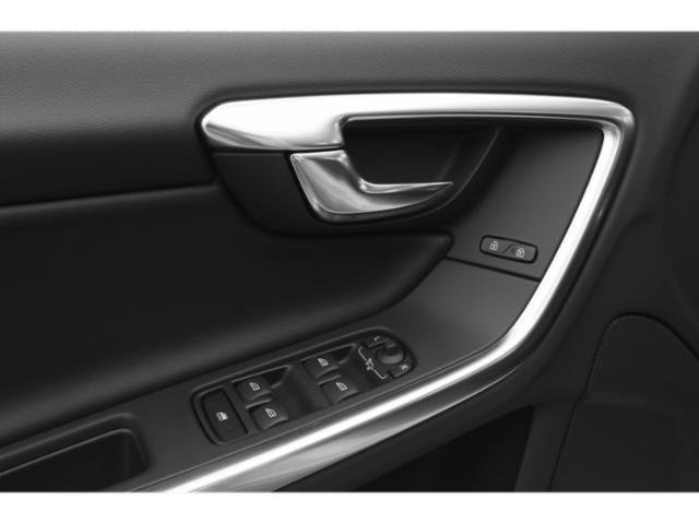 Used 2015 Volvo S60 T6 R-Design image 20