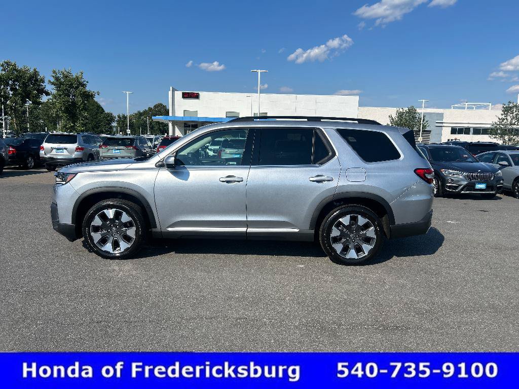 Certified 2026 Honda Pilot Touring image 2