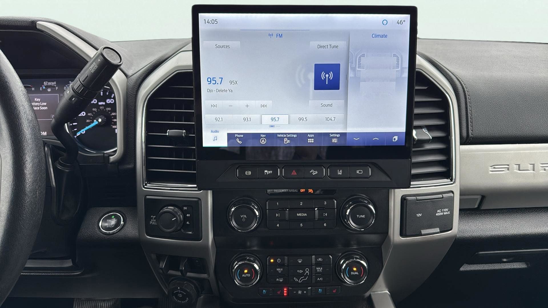 Used 2021 Ford F350 Lariat image 13