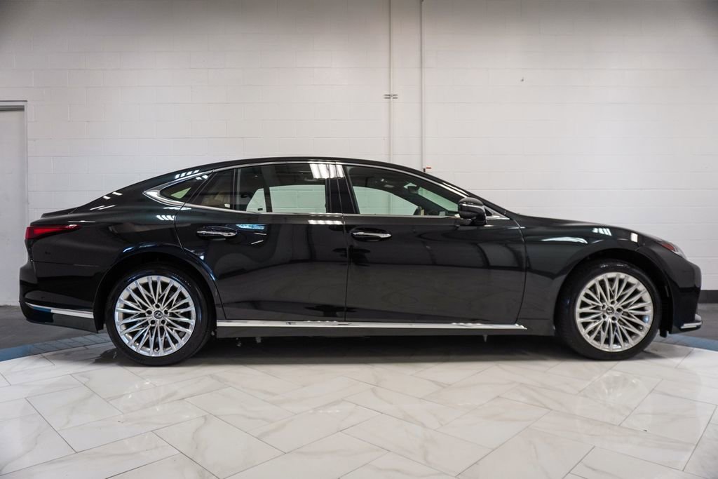 Used 2024 Lexus LS 500 AWD w/ Interior Upgrade Package image 40