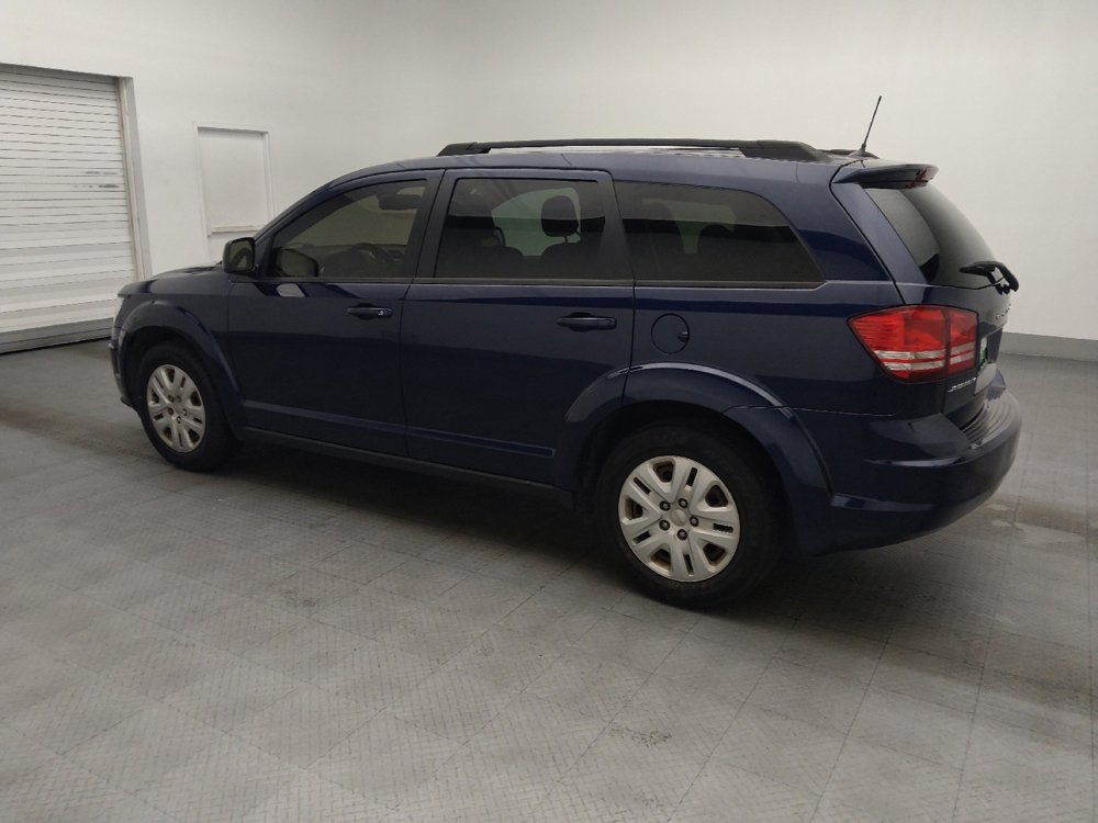Used 2019 Dodge Journey SE FWD image 3