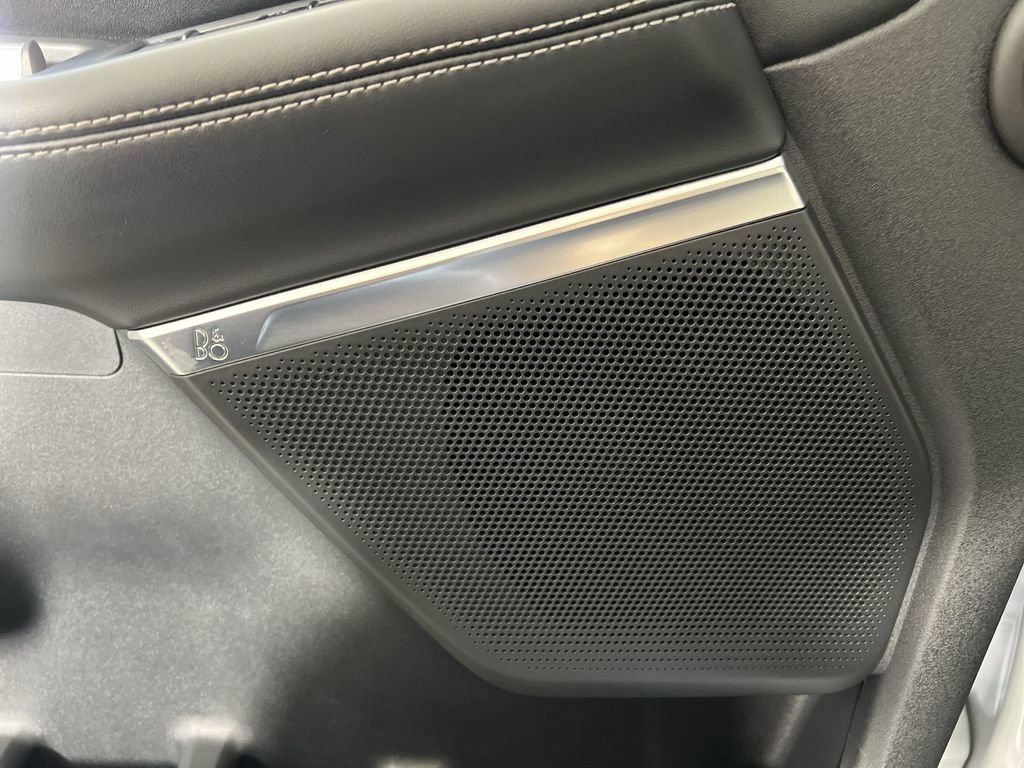 Used 2025 Ford Expedition Platinum image 26