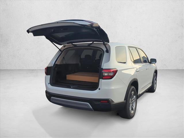 New 2025 Honda Pilot EX-L image 2