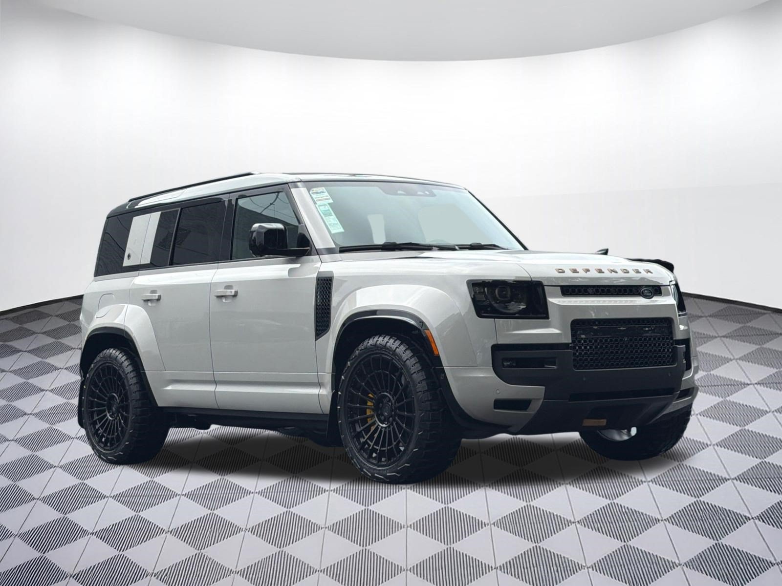 New 2026 Land Rover Defender 110 OCTA AWD/4WD image 7