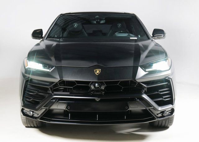 Used 2022 Lamborghini Urus image 8