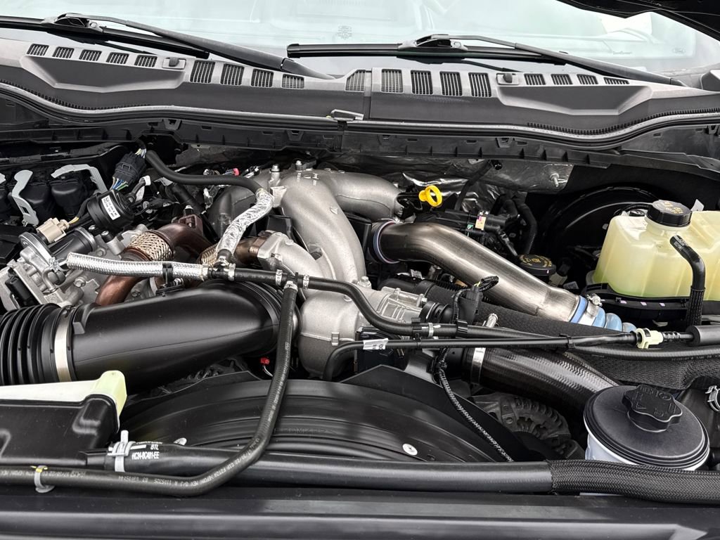 Used 2022 Ford F250 Lariat w/ Black Appearance Package image 24