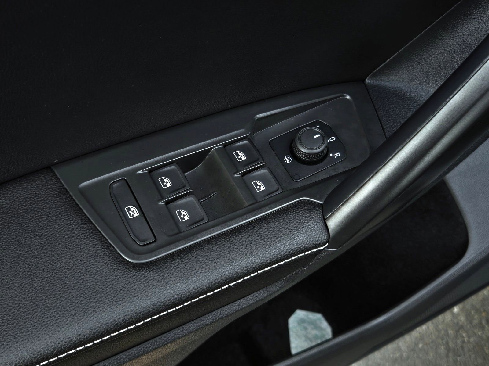 Used 2022 Volkswagen Tiguan S AWD/4WD image 10