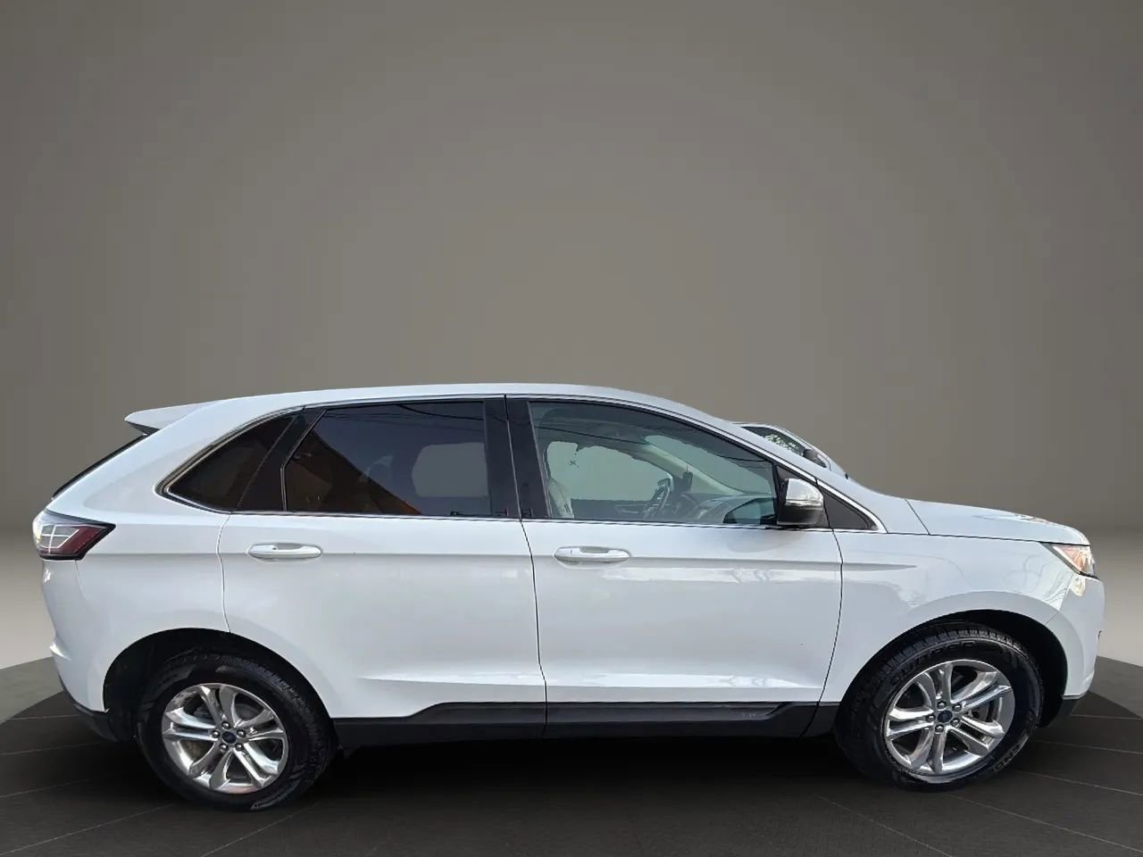 Used 2016 Ford Edge SEL w/ Canadian Touring Package image 4