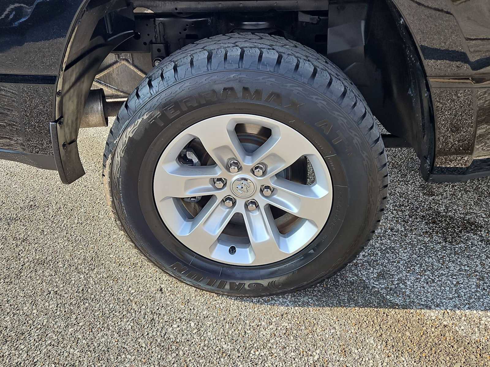 Used 2023 RAM 1500 Laramie image 14