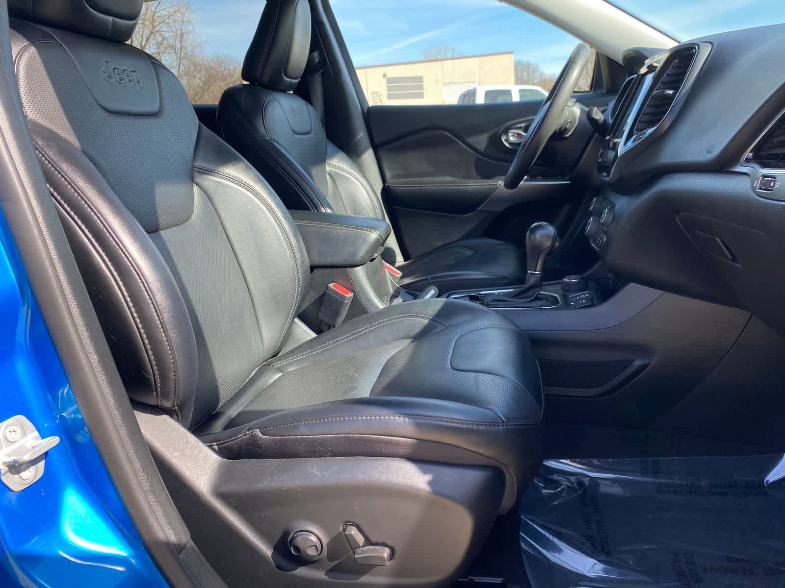 Used 2022 Jeep Cherokee Limited image 20