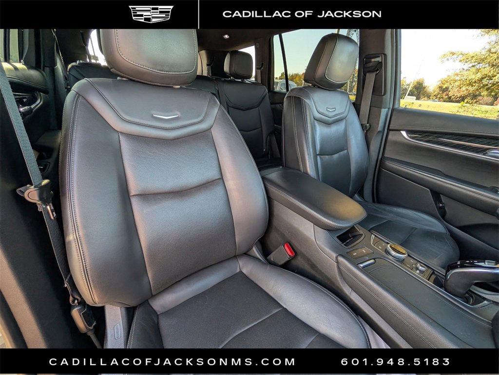 Used 2022 Cadillac XT6 Premium Luxury image 22