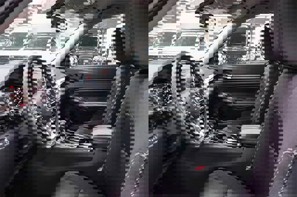 Used 2024 Nissan Altima 2.5 SV image 17