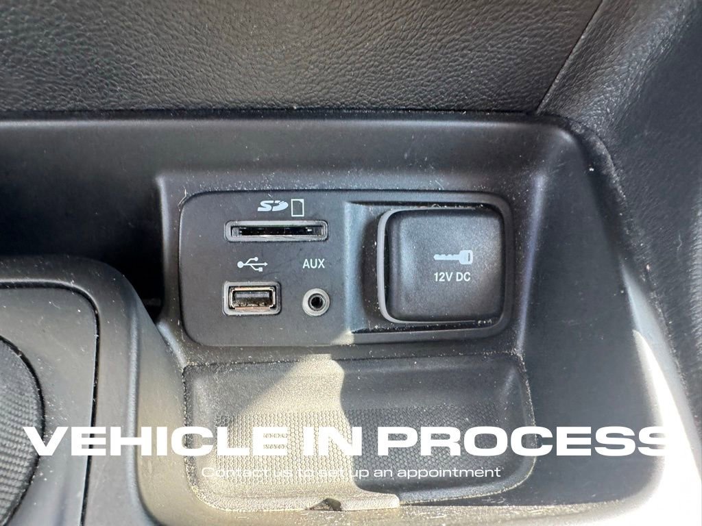 Used 2017 Jeep Cherokee Latitude w/ Safety/Convenience Group image 20