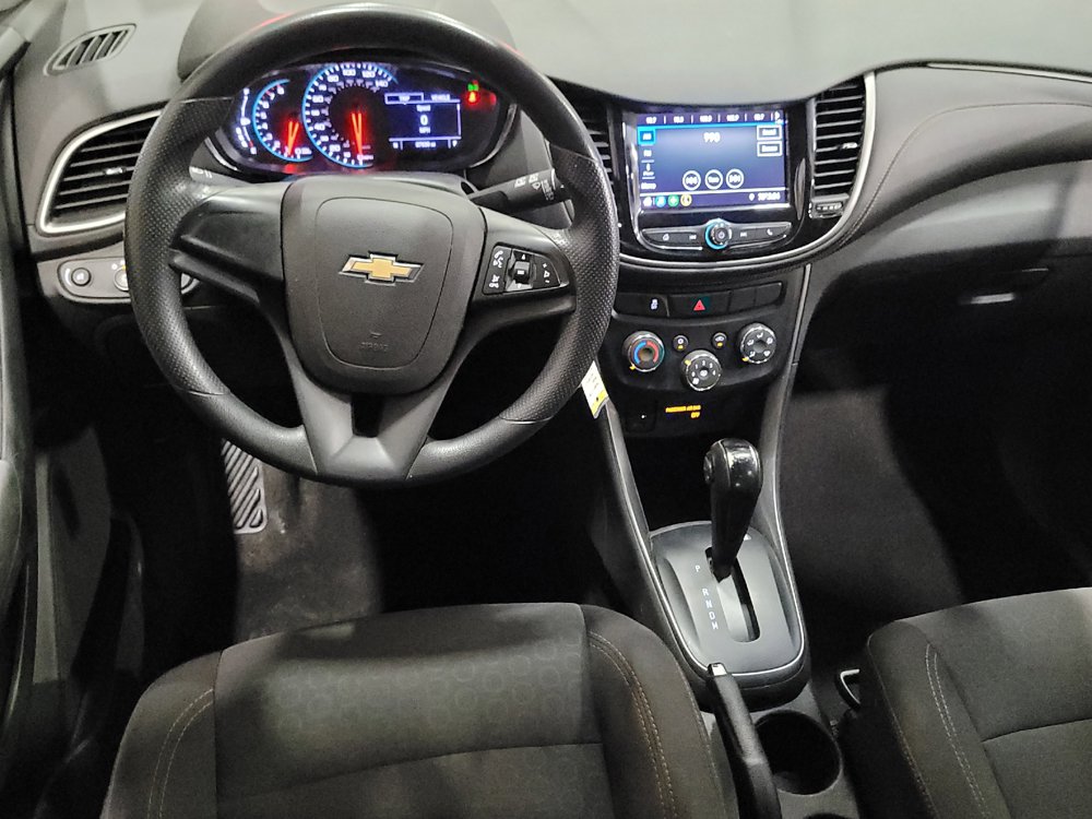 Used 2020 Chevrolet Trax LS FWD image 22