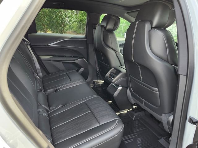 New 2025 Cadillac Lyriq Sport w/ LPO, Floor Liner Package image 21