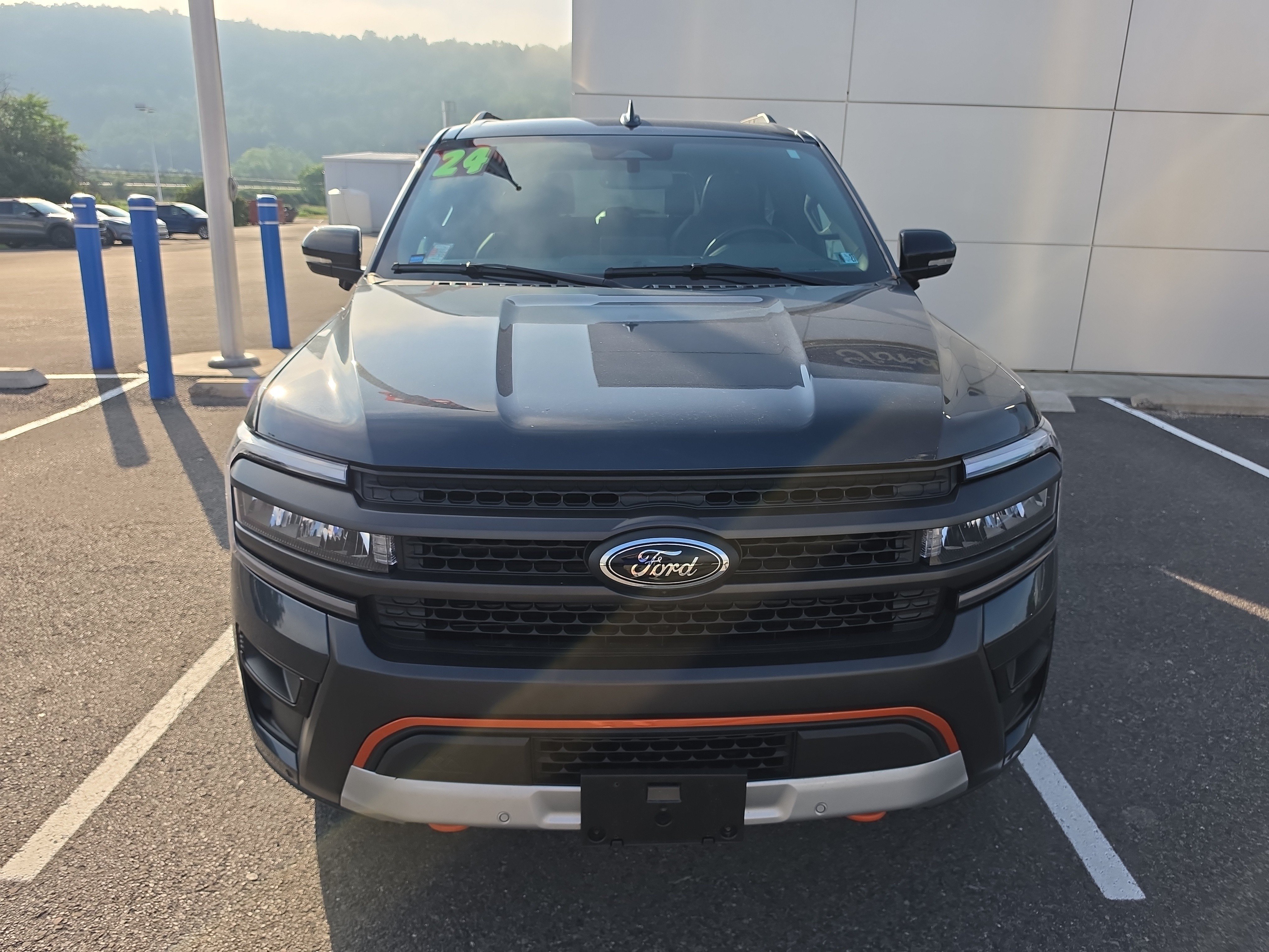Used 2024 Ford Expedition Timberline AWD/4WD image 9