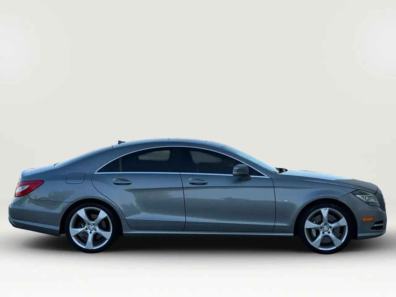 Used 2012 Mercedes-Benz CLS 550 4MATIC image 8