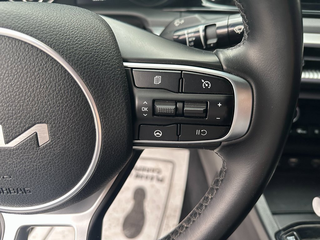 Used 2022 Kia K5 GT-Line image 11