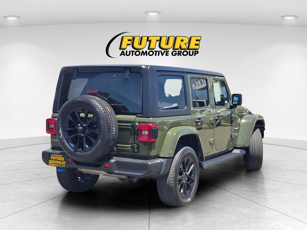 Used 2022 Jeep Wrangler Unlimited Sahara AWD/4WD image 4