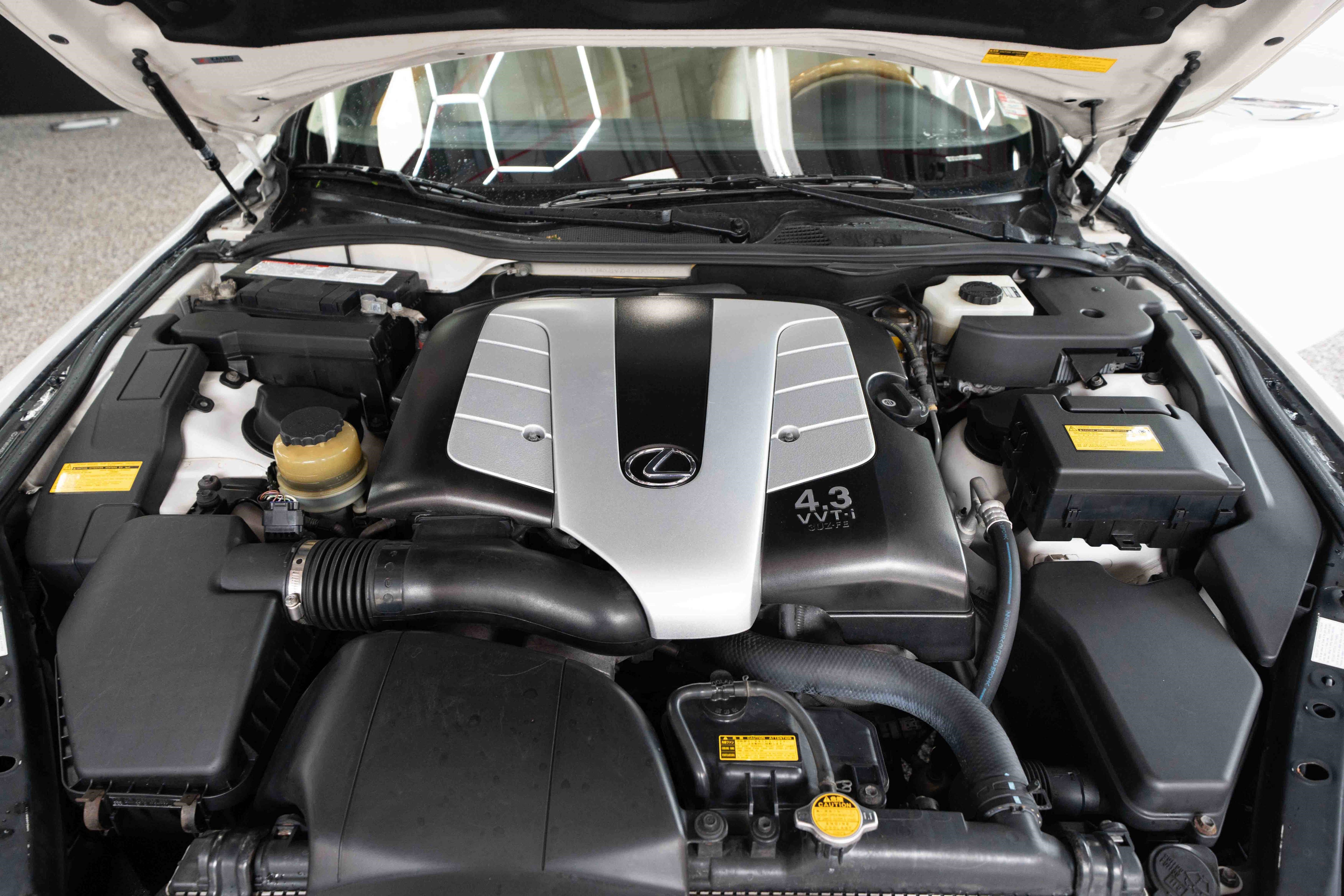 Used 2004 Lexus SC 430 Convertible image 29