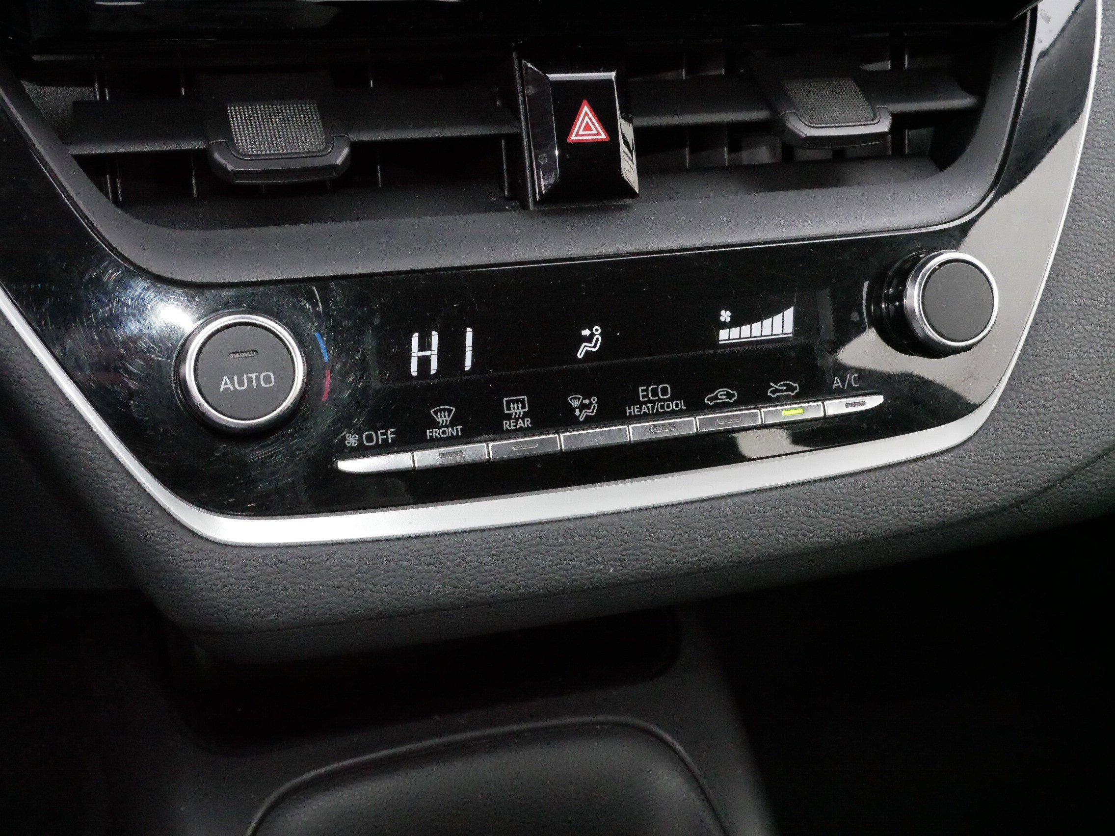 Certified 2024 Toyota Corolla LE image 23