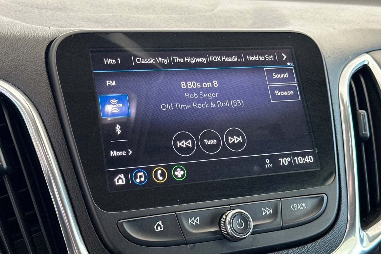 Used 2020 Chevrolet Equinox Premier w/ Premier Redline Edition FWD image 18