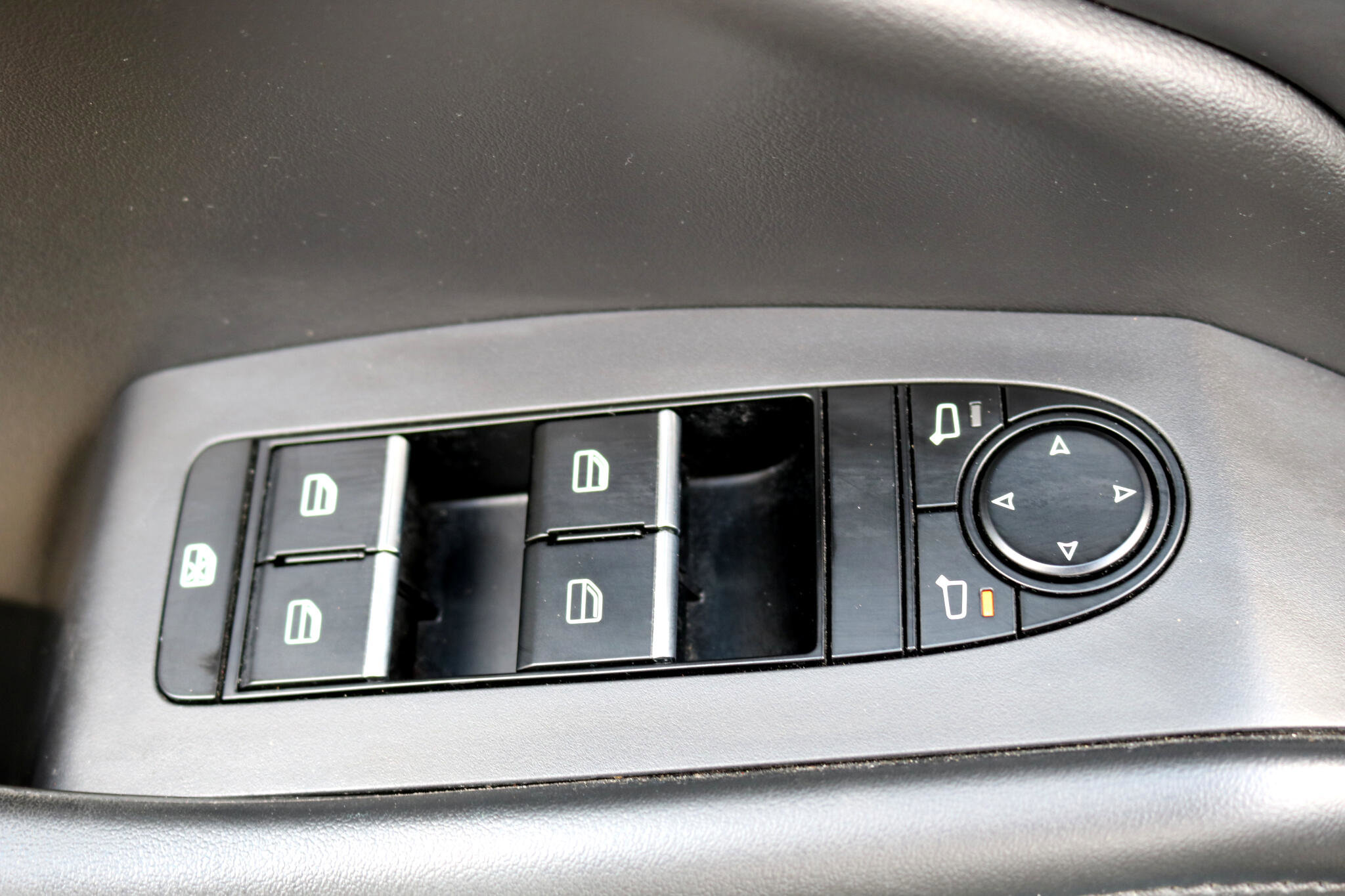 Used 2021 MAZDA MAZDA3 s image 13