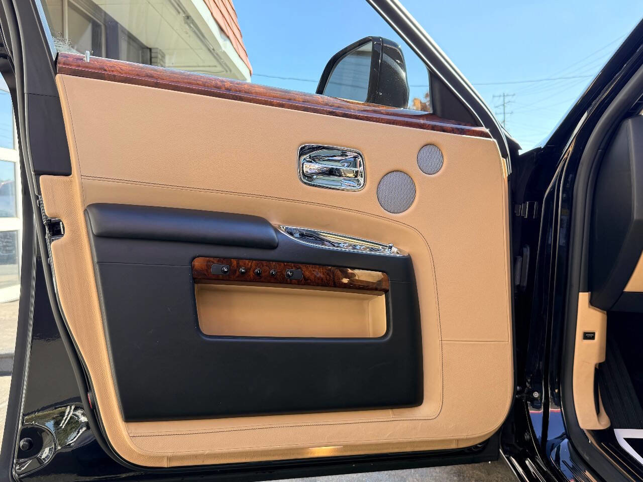 Used 2014 Rolls-Royce Ghost image 14