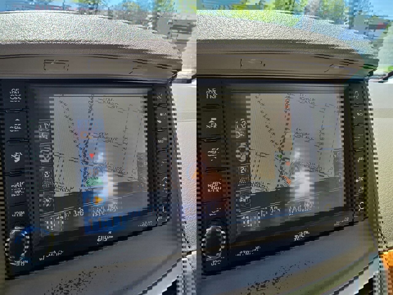 Used 2008 Chrysler Town & Country Limited w/ Trailer Tow Group image 9