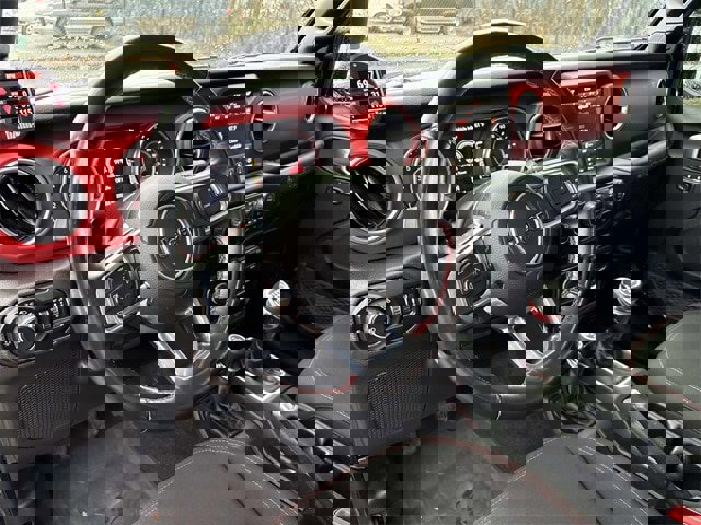 Used 2020 Jeep Wrangler Rubicon image 13