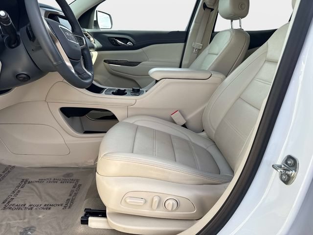 Used 2023 GMC Acadia Denali w/ Denali Ultimate Package FWD image 16