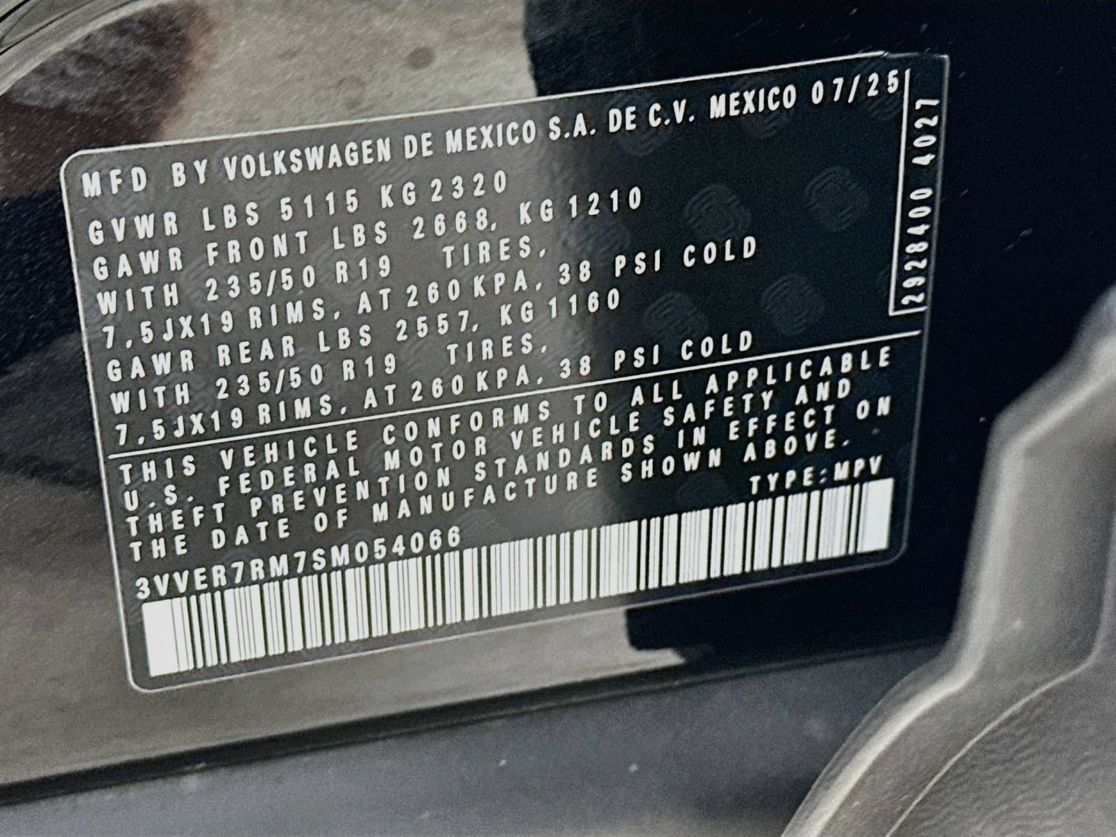 Certified 2025 Volkswagen Tiguan SE AWD/4WD image 46