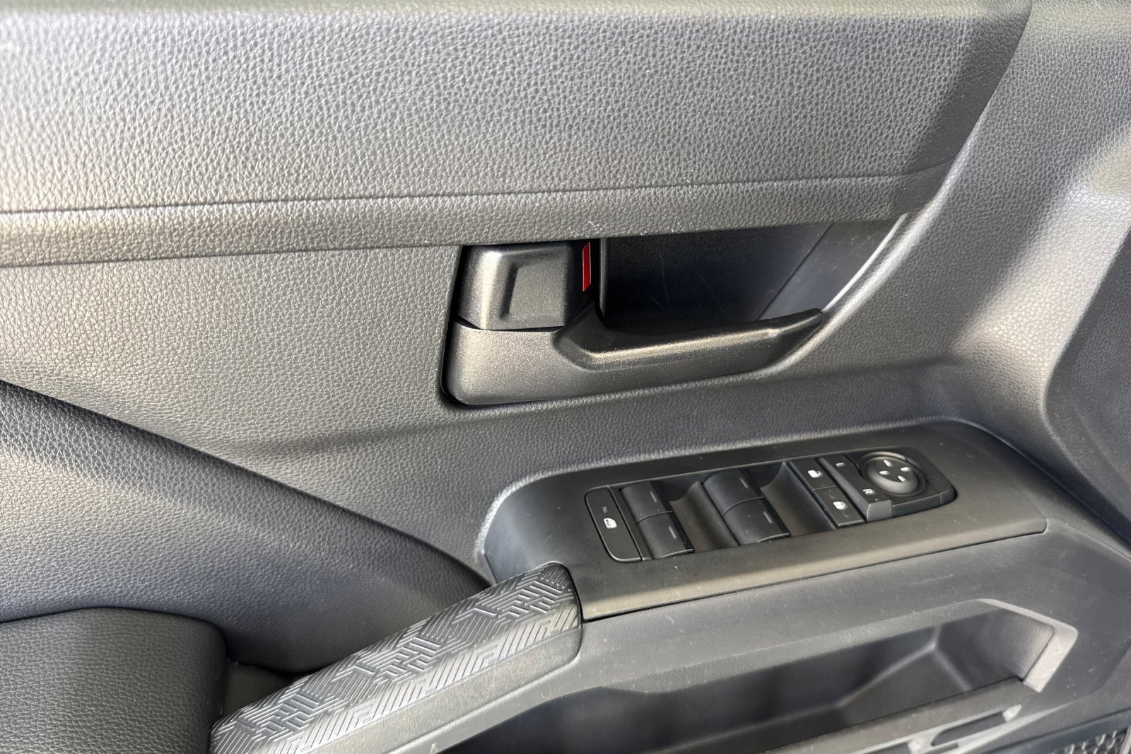 Certified 2024 Toyota Tacoma SR5 image 10