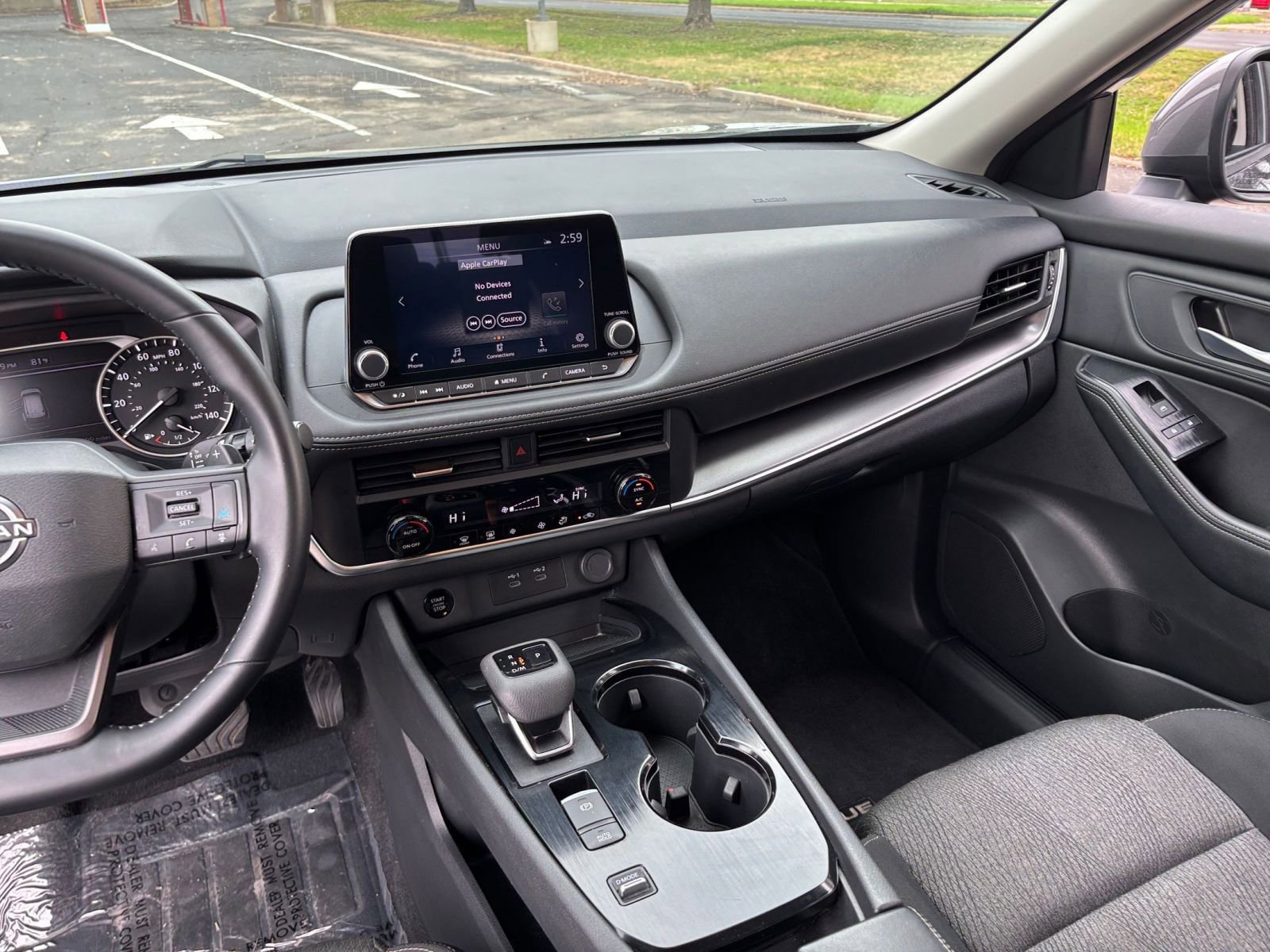 Used 2025 Nissan Rogue SV FWD image 31