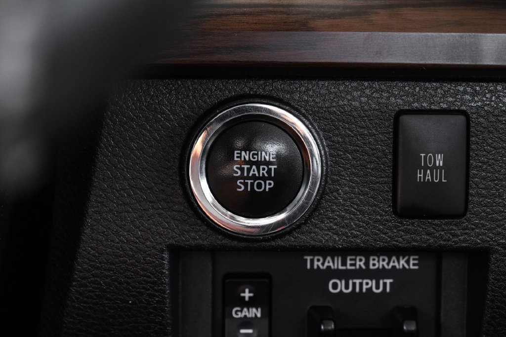 Used 2020 Toyota Tundra Limited RWD image 18