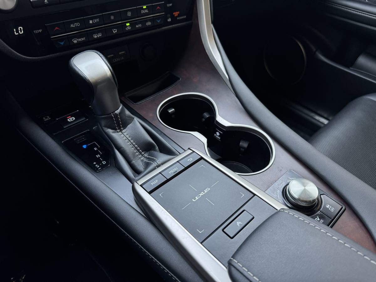 Used 2020 Lexus RX 450h AWD w/ Premium Package image 16
