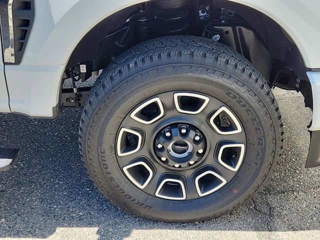 New 2024 Ford F250 Platinum image 18