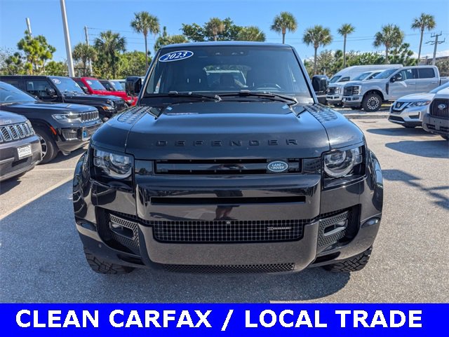 Used 2023 Land Rover Defender 110 X-Dynamic SE image 3