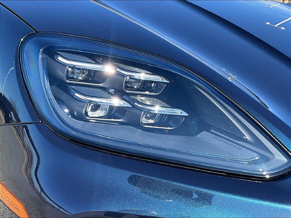 Certified 2026 Porsche Cayenne E-Hybrid AWD/4WD image 12