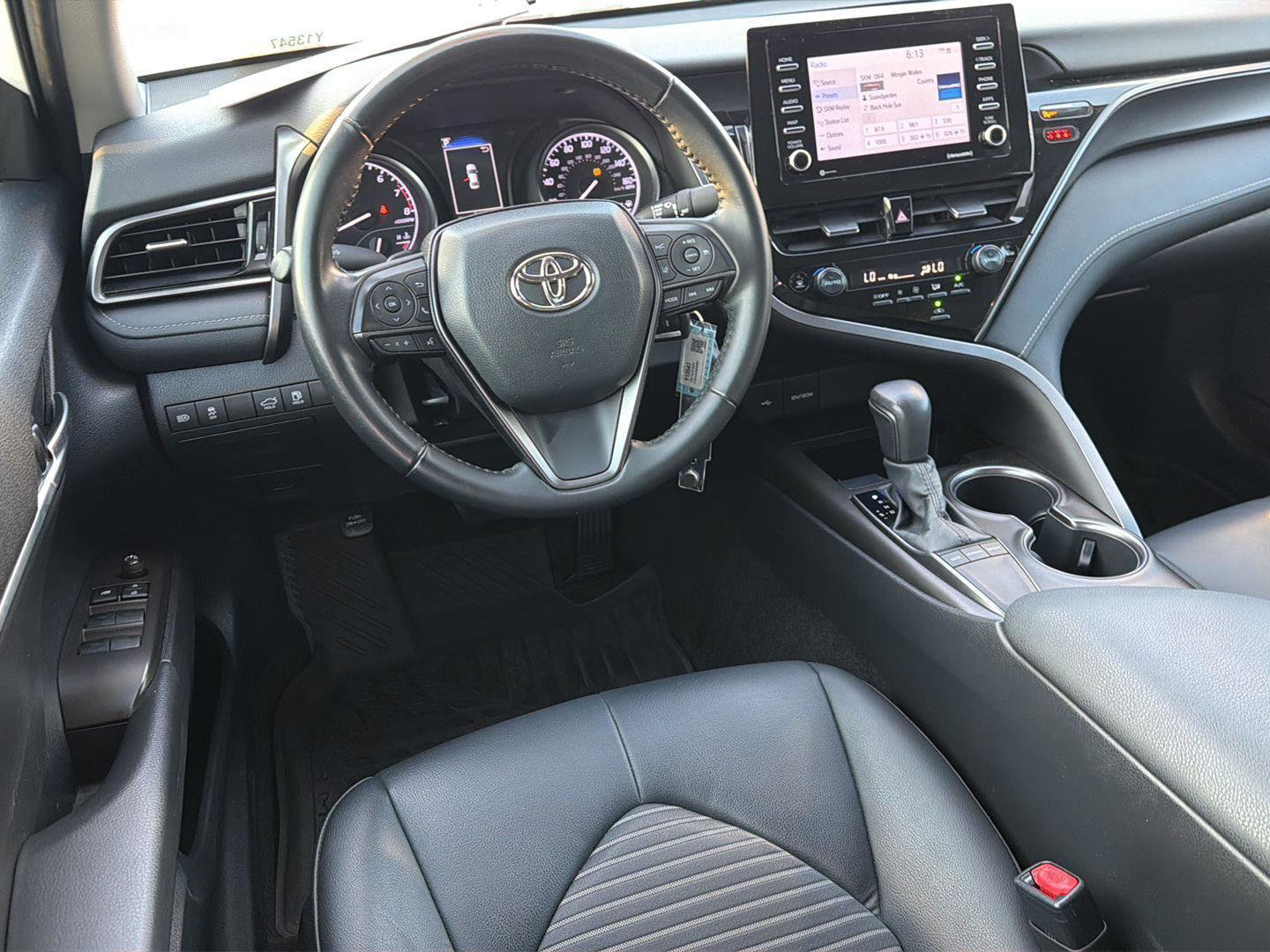Certified 2022 Toyota Camry SE FWD image 18