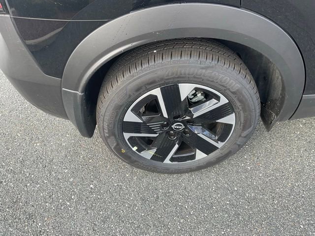 New 2026 Nissan Kicks SV w/ SV Premium Package image 7
