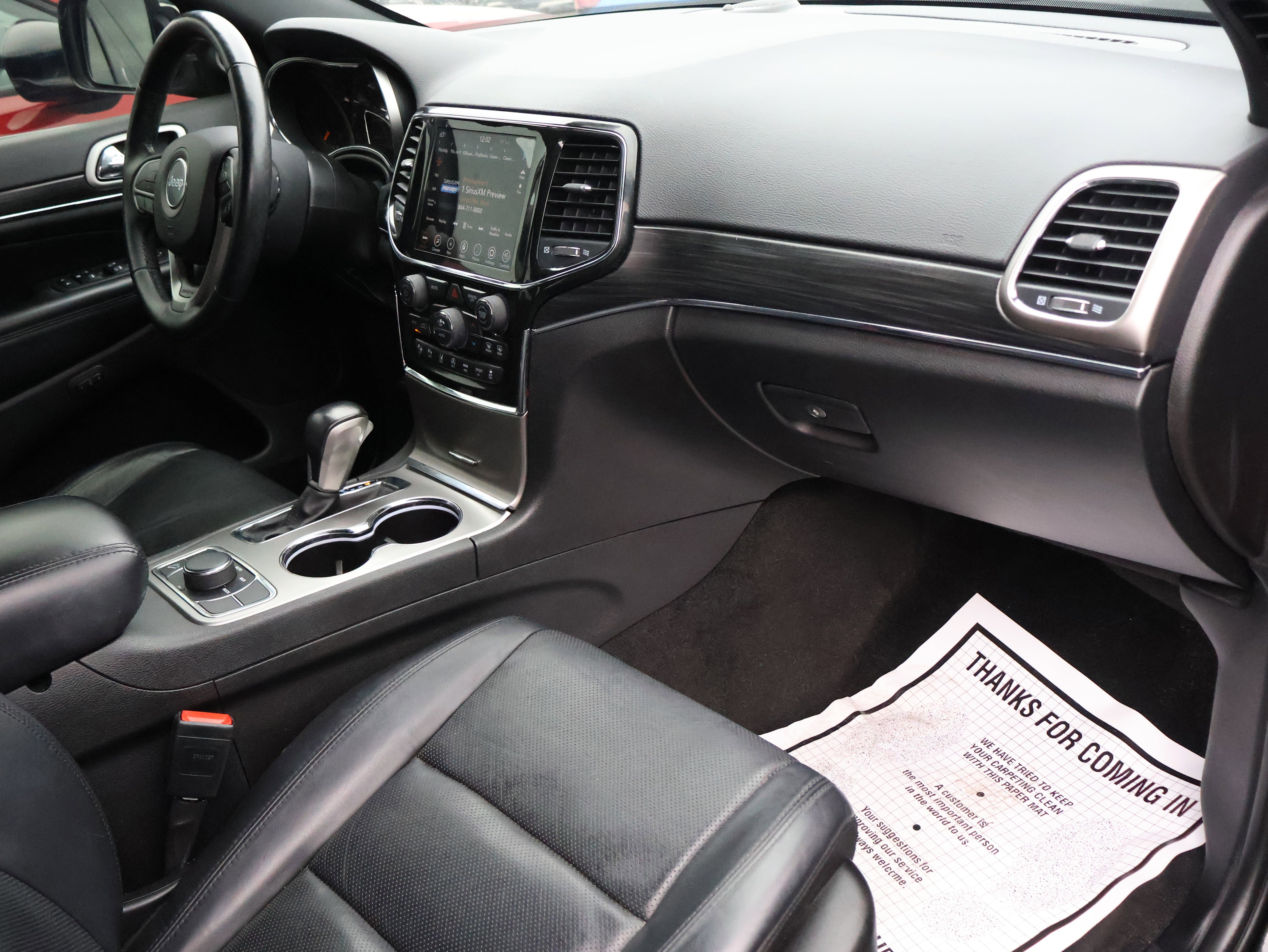 Used 2021 Jeep Grand Cherokee Limited w/ Luxury Group II image 9