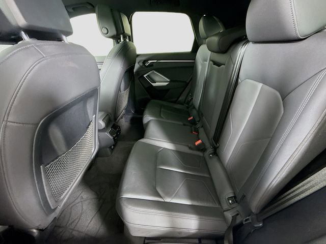 Used 2021 Audi Q3 2.0T Premium image 24