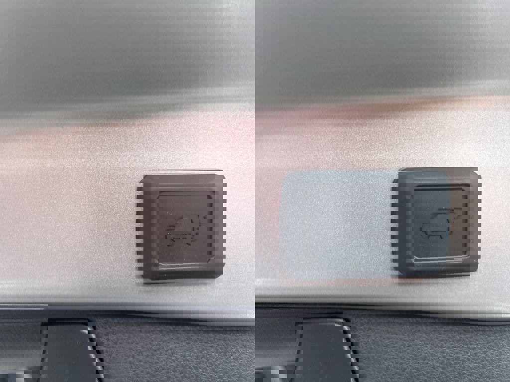 New 2025 Toyota RAV4 XLE image 20