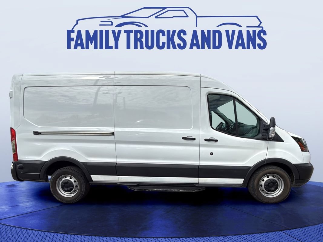 Used 2018 Ford Transit 250 148 Medium Roof RWD image 6