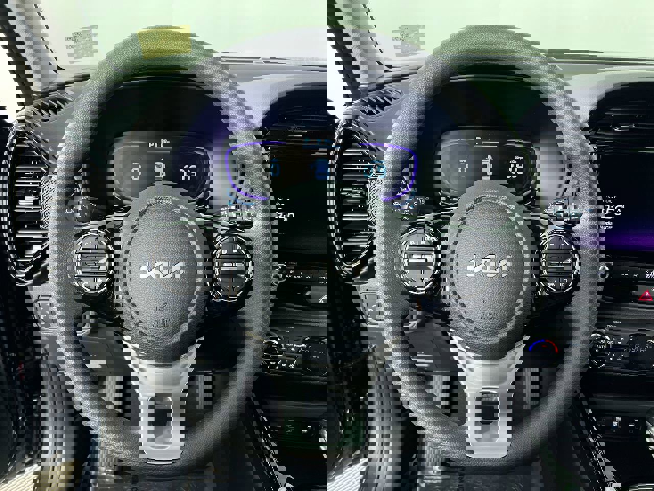 Certified 2023 Kia Soul LX w/ LX Technology Package image 16